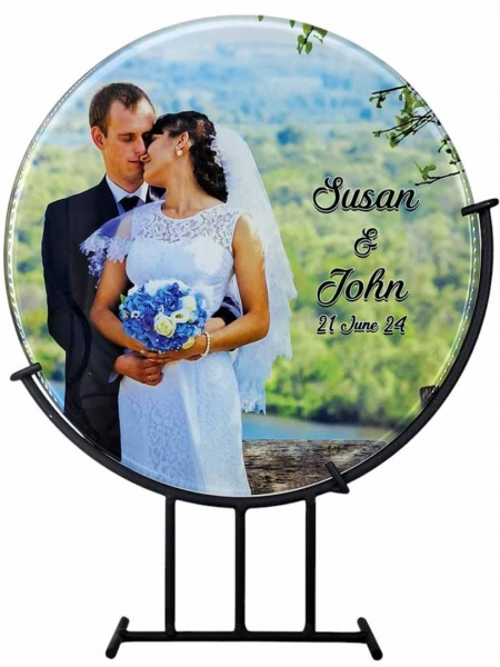 Kişiye Özel Gelin Damat Baskılı Füzyon Cam – Metal Standlı Dekoratif Cam Sanatı