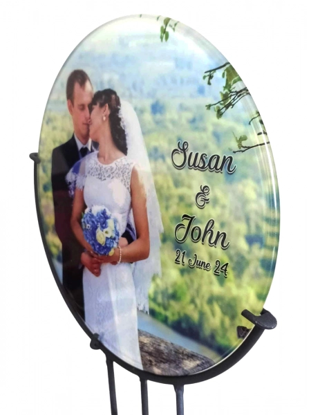 Kişiye Özel Gelin Damat Baskılı Füzyon Cam – Metal Standlı Dekoratif Cam Sanatı